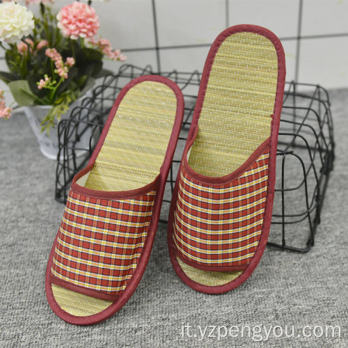 Pantofole di paglia di stile nuovo stile di stile della ragazza rossa